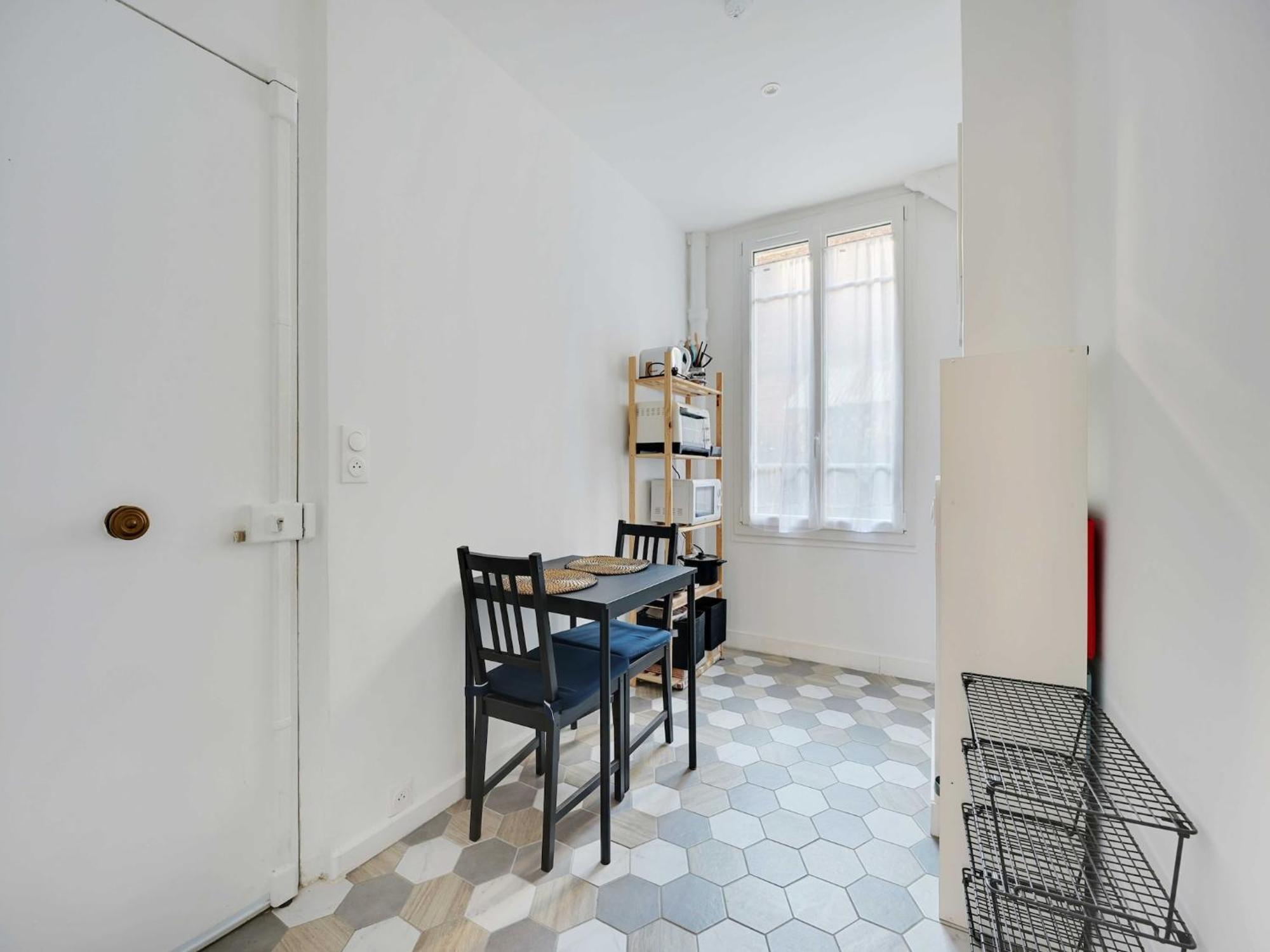 Cosy For 2p - In The Heart Of The 11th Apartment *